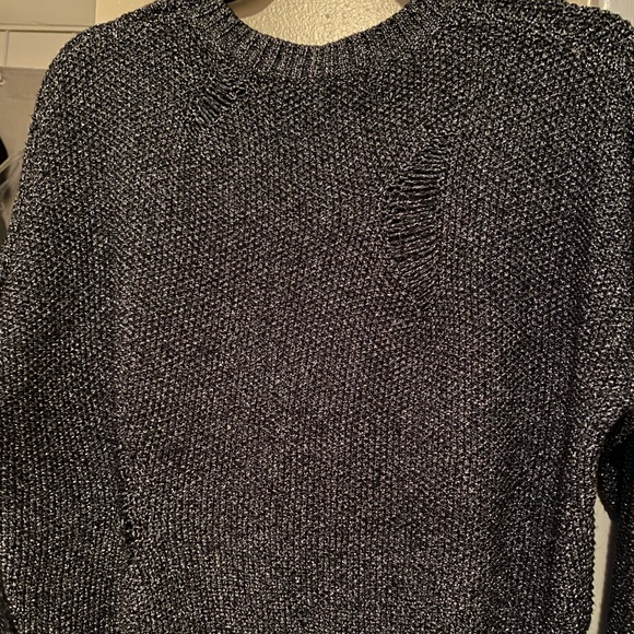 GUESS black distressed sweater size small - Picture 3 of 3